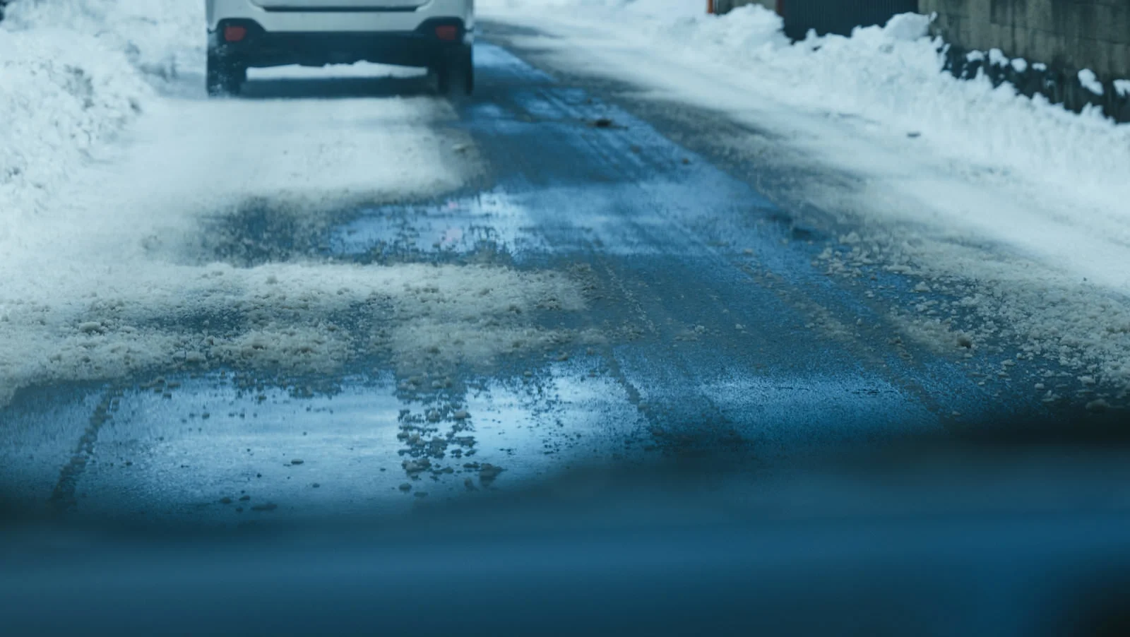 車に積んでおけば安心！雪対策便利グッズ3選！